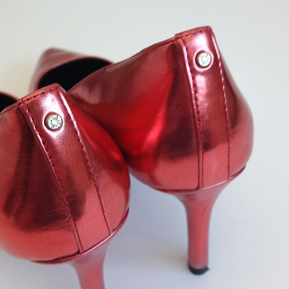 Gorgeous BCBGeneration Metallic Chrome Red 3" Heels 7.5 - Picture 10 of 12